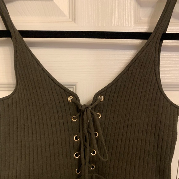Olive green Good American lace up ribbed crop top - Picture 2 of 9